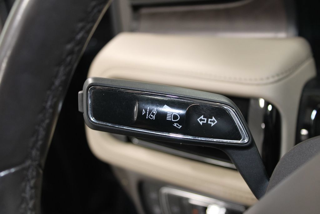 Used 2023 Lincoln Nautilus Reserve AWD/4WD image 39