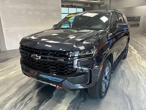 Used 2023 Chevrolet Tahoe Z71 w/ Luxury Package AWD/4WD image 2