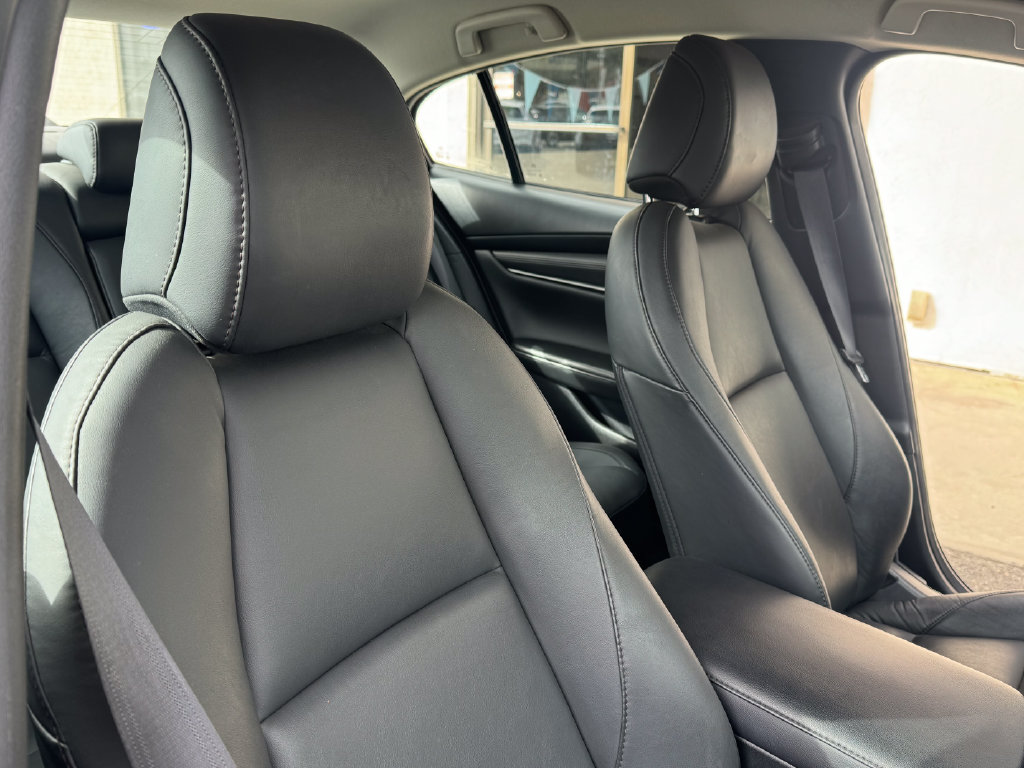Used 2024 MAZDA MAZDA3 s FWD image 18