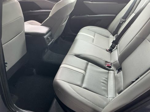 Used 2025 Toyota Camry SE image 22