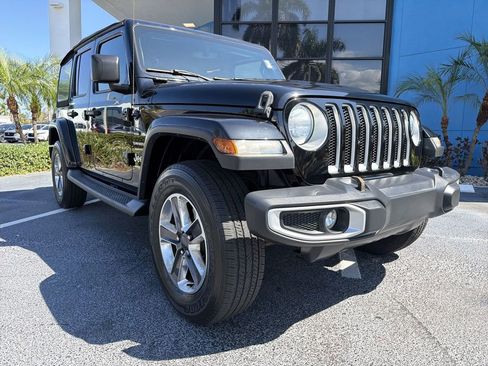 Used 2019 Jeep Wrangler Unlimited Sahara image 18