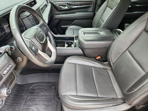 Used 2023 GMC Yukon Denali w/ LPO, Floor Liner Package AWD/4WD image 13