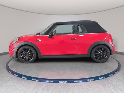 Used 2019 MINI Cooper S w/ Signature Upholstery Package FWD image 11