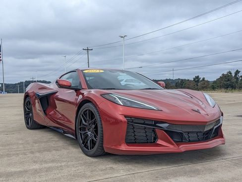 Used 2024 Chevrolet Corvette Z06 image 5