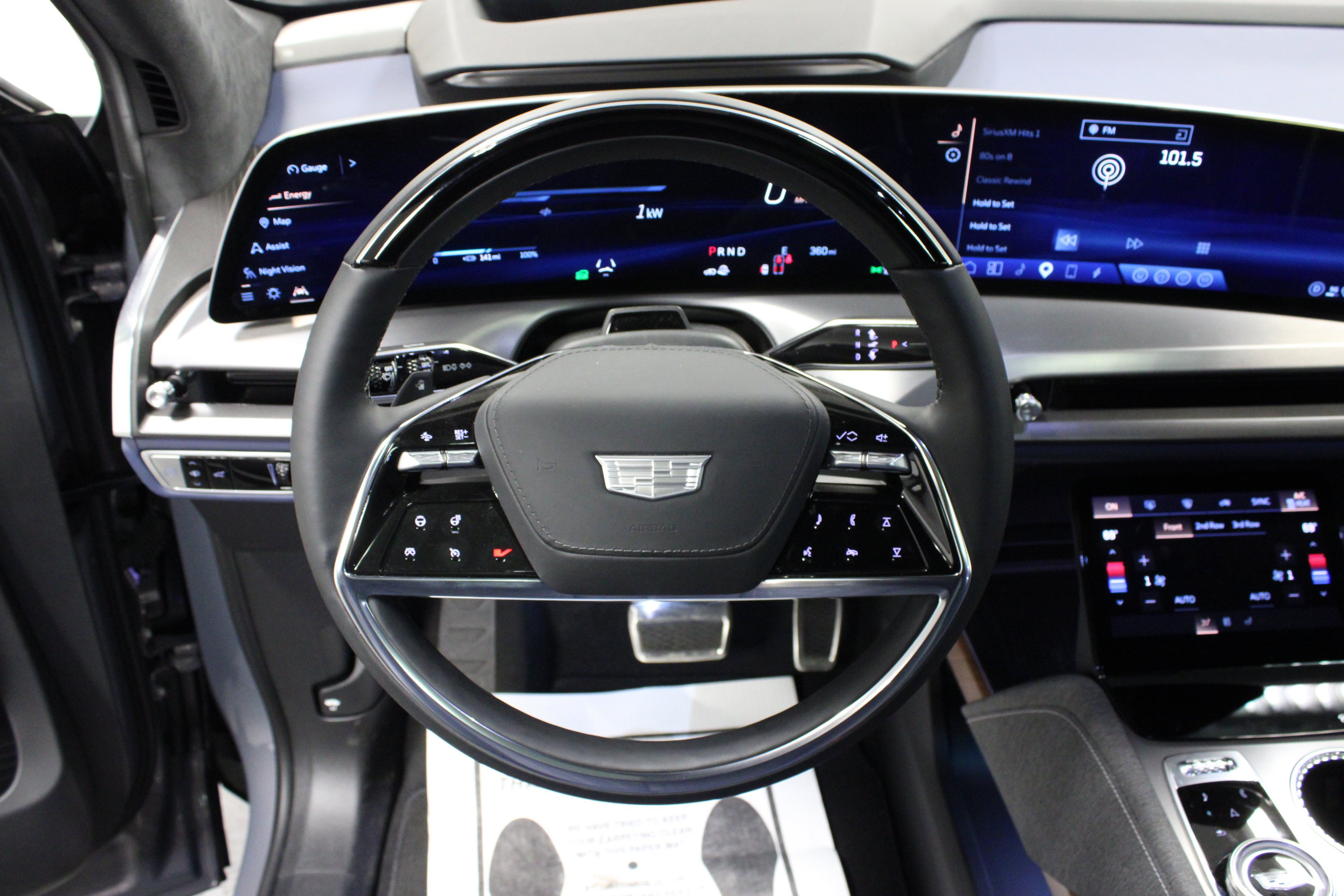 Used 2026 Cadillac Vistiq Premium Luxury AWD/4WD image 18