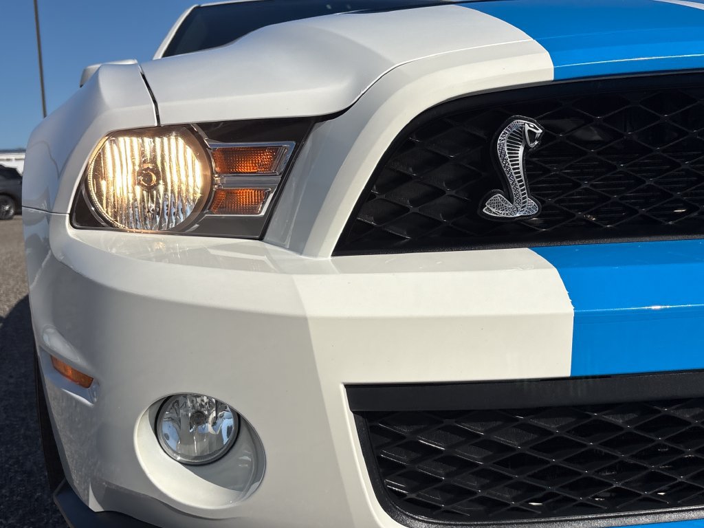 Used 2010 Ford Mustang Shelby GT500 RWD image 20