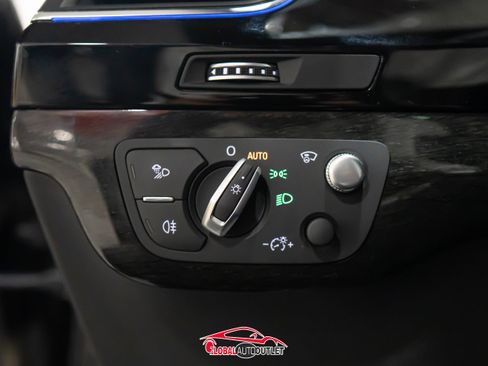 Used 2019 Audi Q7 3.0T Prestige w/ Prestige Package image 41