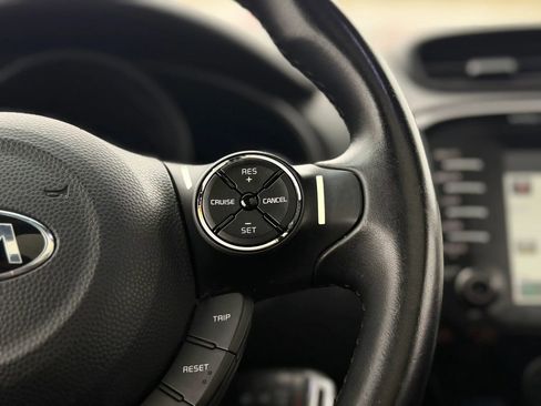 Used 2014 Kia Soul ! w/ Sun & Sound Package FWD image 33