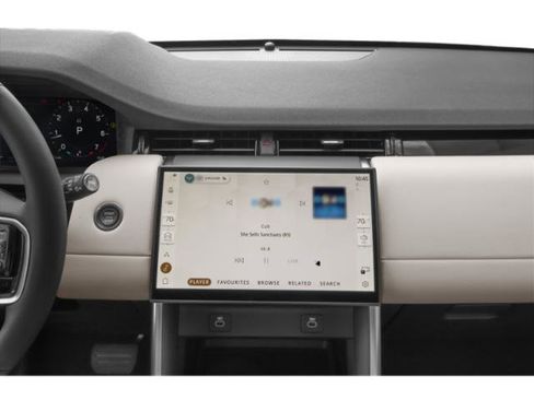 Used 2024 Land Rover Discovery Sport S image 9