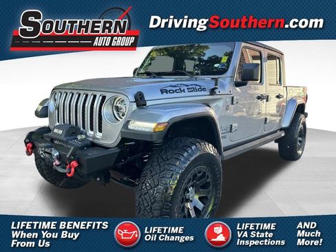 Used 2020 Jeep Gladiator Overland AWD/4WD image 1