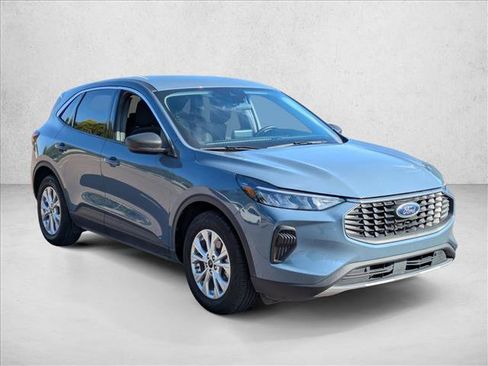 Used 2024 Ford Escape Active image 3