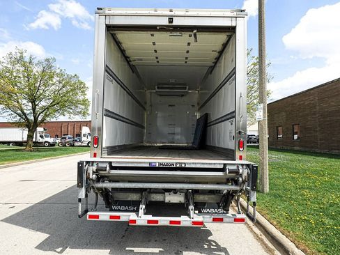 Used 2023 Ford F650 2WD Regular Cab Super Duty image 5