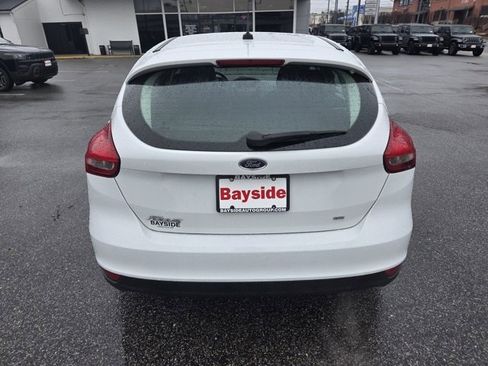 Used 2018 Ford Focus SE w/ Cold Weather Package image 25