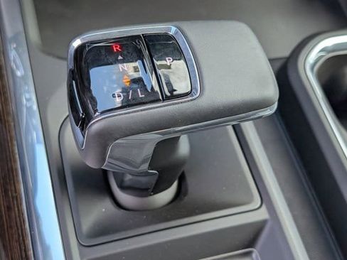New 2026 GMC Sierra 1500 Elevation w/ Elevation Premium Package AWD/4WD image 18