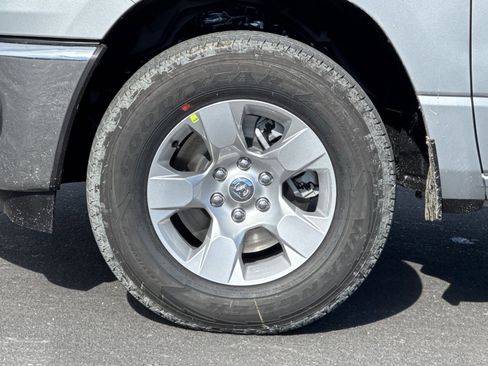 New 2026 RAM 1500 4x4 Crew Cab image 23