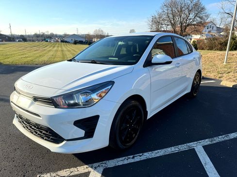 Used 2023 Kia Rio LX image 2