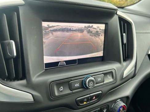 Used 2022 GMC Terrain SLE w/ Driver Convenience Package image 29