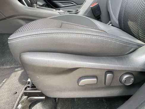 Certified 2022 Subaru Forester Premium w/ Popular Package #3 image 17