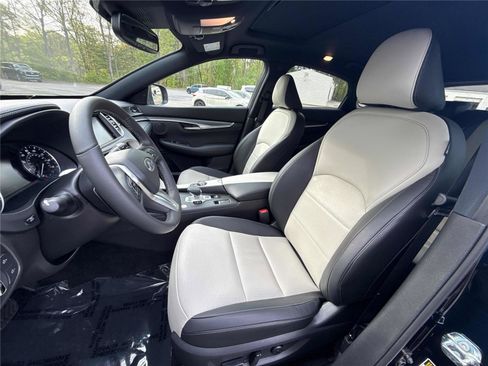 Used 2023 INFINITI QX55 Luxe w/ Cargo Package AWD/4WD image 11