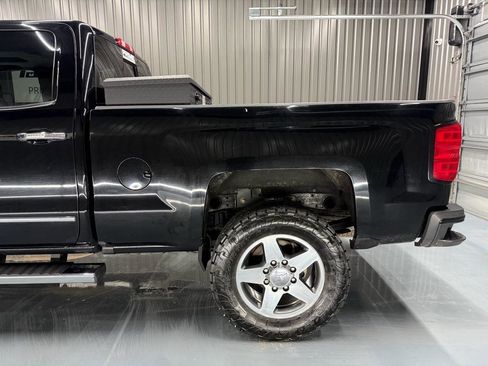 Used 2019 Chevrolet Silverado 2500 LTZ w/ Duramax Plus Package AWD/4WD image 5