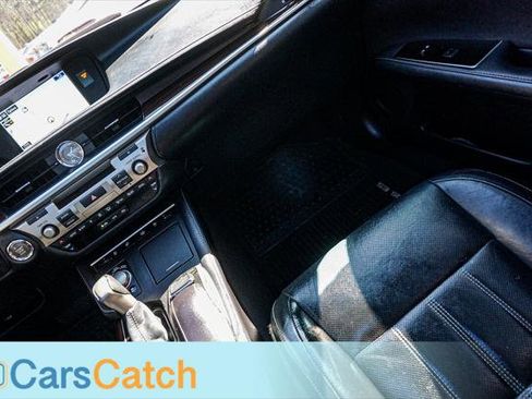 Used 2016 Lexus ES 350 w/ Luxury Package w/Wood Trim image 26