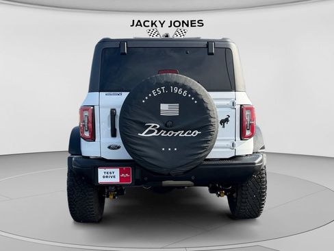 Used 2024 Ford Bronco Badlands w/ Sasquatch Package AWD/4WD image 4
