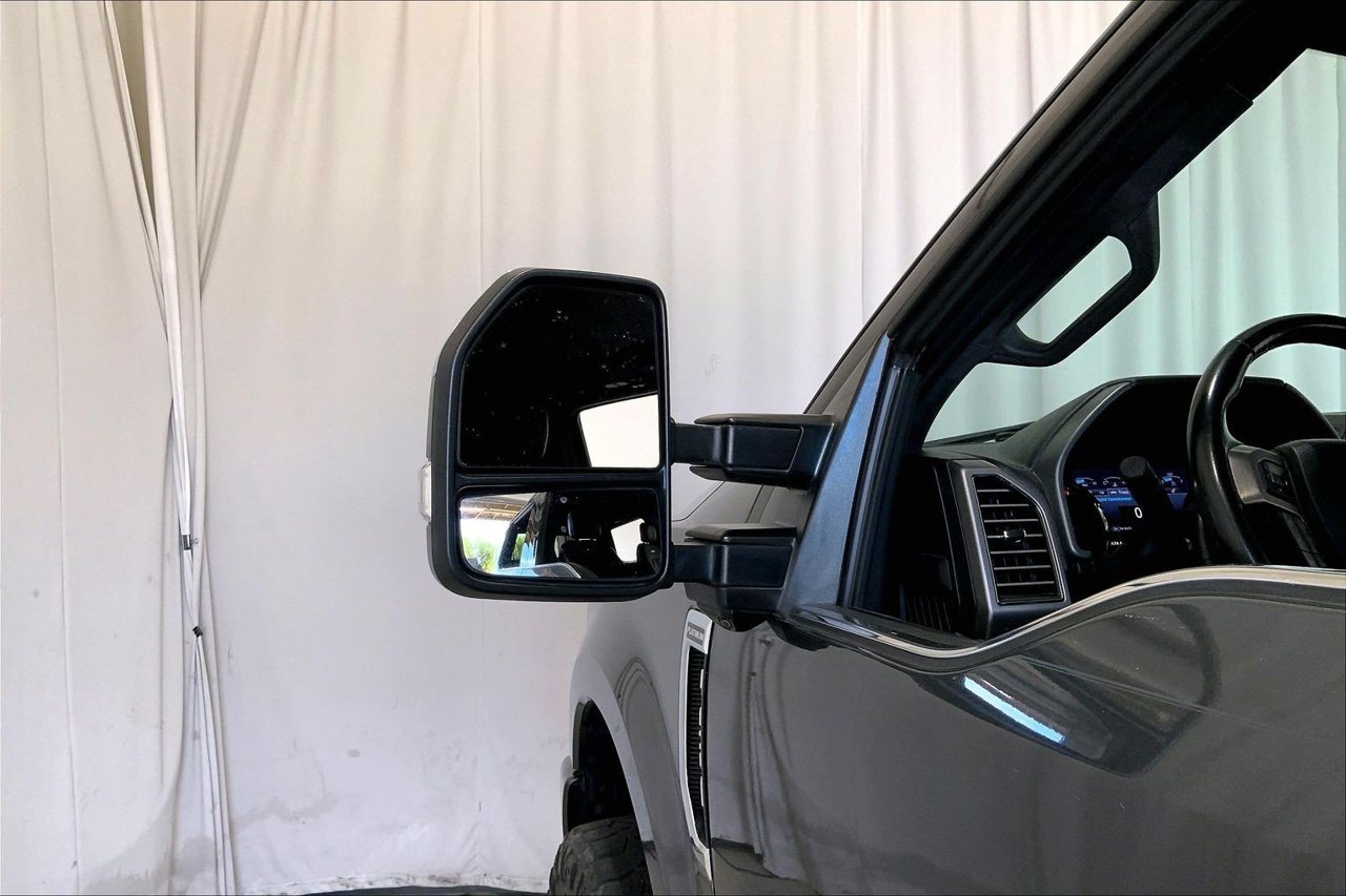 Used 2019 Ford F250 Platinum w/ Platinum Ultimate Package AWD/4WD image 10