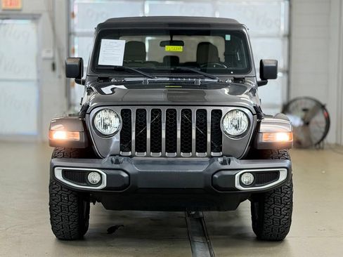Used 2021 Jeep Gladiator Sport AWD/4WD image 2