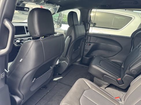 New 2026 Chrysler Voyager LX image 13