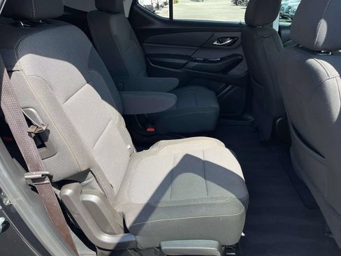 Used 2020 Chevrolet Traverse LT FWD image 30