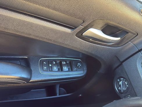 Used 2016 Chrysler 300 S image 21