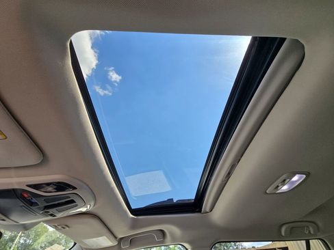 Certified 2025 Subaru Outback Onyx Edition image 25