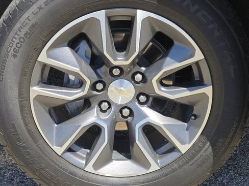 Used 2023 Chevrolet Tahoe LT w/ Luxury Package AWD/4WD image 14