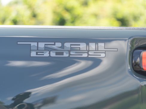 Used 2025 Chevrolet Silverado 2500 LT w/ Trail Boss Package AWD/4WD image 44