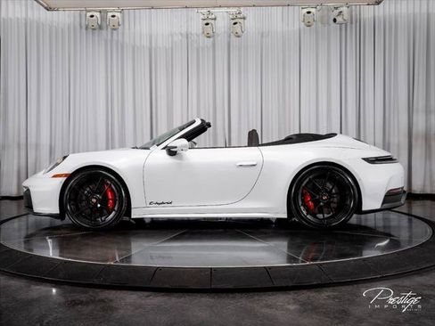 Used 2026 Porsche 911 GTS image 9