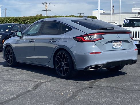 Used 2024 Honda Civic Sport Touring image 4