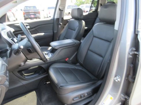 Certified 2023 GMC Acadia SLT w/ Elevation Edition FWD image 22