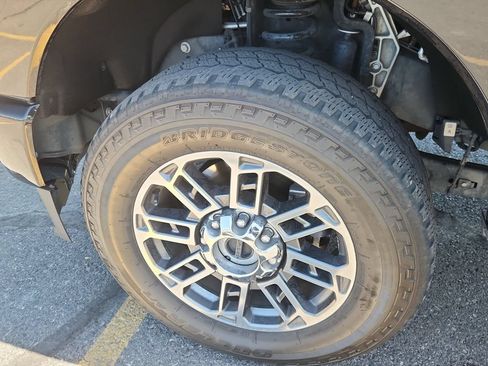 Used 2024 Ford F250 Limited w/ FX4 Off-Road Package AWD/4WD image 19