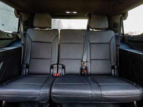 Used 2021 GMC Yukon Denali w/ Denali Ultimate Package image 32