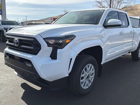 New 2026 Toyota Tacoma SR5 image 7