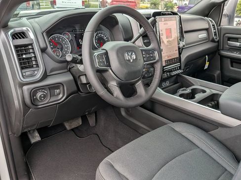 New 2026 RAM 2500 Big Horn AWD/4WD image 32