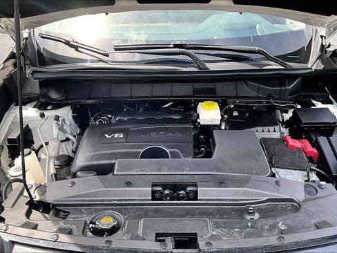 Used 2023 Nissan Pathfinder Platinum FWD image 31