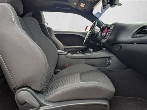 Used 2019 Dodge Challenger R/T RWD image 16