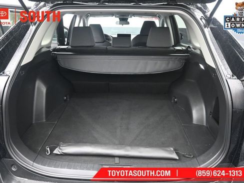 Used 2025 Toyota RAV4 XLE AWD/4WD image 27