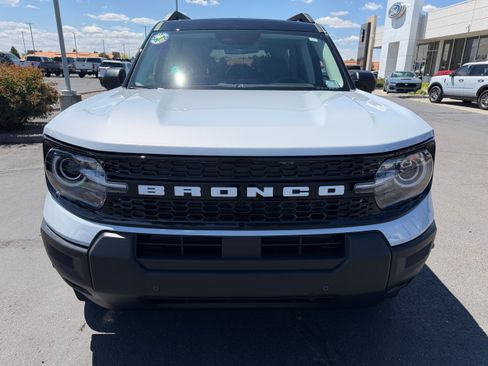 New 2026 Ford Bronco Sport Outer Banks w/ Outer Banks Tech Package+ AWD/4WD image 8