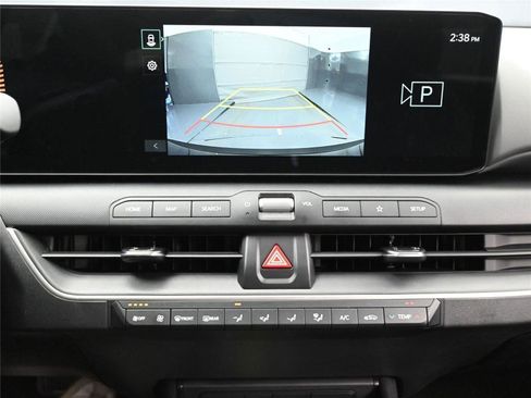 New 2025 Kia K4 LXS image 6