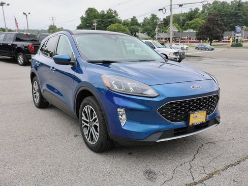 Certified 2022 Ford Escape SEL AWD/4WD image 1