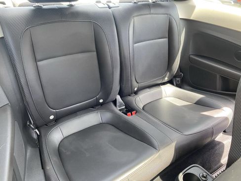 Used 2013 Volkswagen Beetle 2.5 FWD image 32