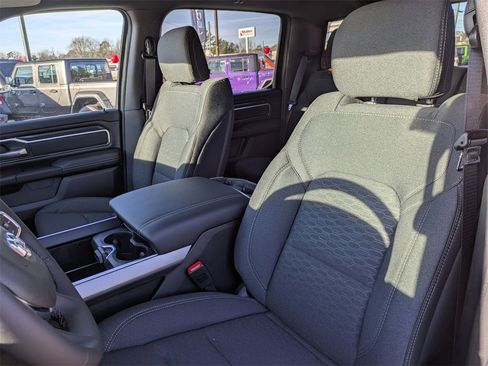 New 2026 RAM 1500 4x4 Crew Cab image 16