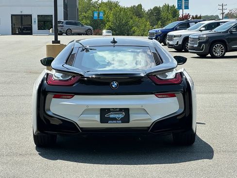 Used 2015 BMW i8 AWD/4WD image 7